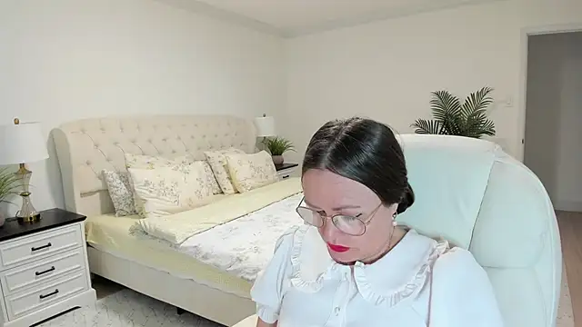 Vika73 online show from April 23, 2026, 12:29 pm