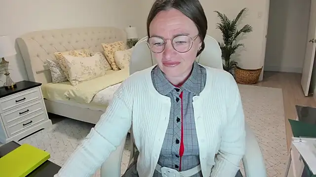 Vika73 online show from April 28, 2026, 11:14 am