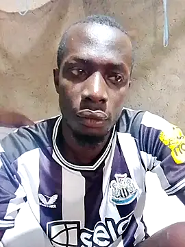Snapshot of Lawal-Briana chatting on June 25, 2026, 11:15 am Lawal-Briana online show from June 25, 2026, 11:15 am