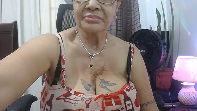 Snapshot of jenny_milf69 chatting on May 24, 2026, 1:33 pm jenny milf69 online show from May 24, 2026, 1:33 pm