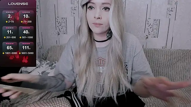 Polly Megan online show from May 27, 2026, 8:16 pm