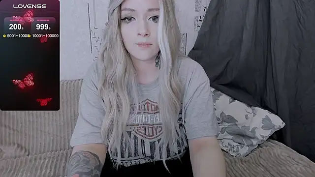 Polly Megan online show from May 22, 2026, 11:19 am