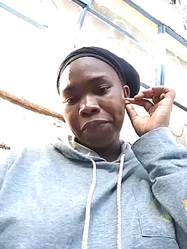 Snapshot of cummergirl chatting on May 18, 2026, 5:34 am cummergirl online show from May 18, 2026, 5:34 am