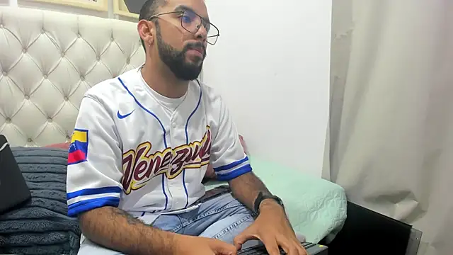 Snapshot of Paulo_Dasilva_ chatting on July 23, 2026, 10:17 pm Paulo Dasilva online show from July 23, 2026, 10:17 pm