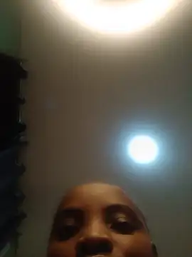 Snapshot of Alianamilly0 chatting on May 21, 2026, 9:34 pm Alianamilly0 online show from May 21, 2026, 9:34 pm