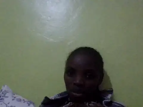 Snapshot of Alianamilly0 chatting on June 8, 2026, 6:19 pm Alianamilly0 online show from June 8, 2026, 6:19 pm