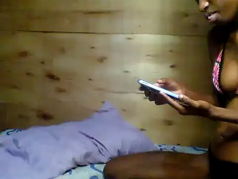 Snapshot of MyrahEbony chatting on May 23, 2026, 9:30 am MyrahEbony online show from May 23, 2026, 9:30 am