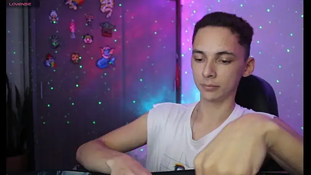 archi love online show from February 5, 2025, 10:19 am