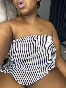 BIGMAMA011 online show from July 24, 2026, 8:05 pm