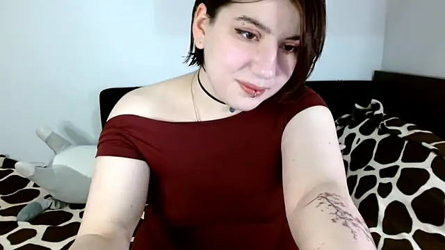 Oriana secret online show from June 16, 2026, 4:12 am