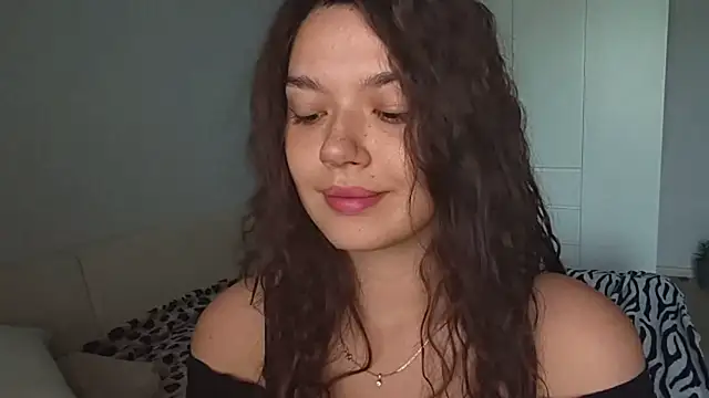 Snapshot of Vicki_queen chatting on June 27, 2026, 5:13 am Vicki queen online show from June 27, 2026, 5:13 am
