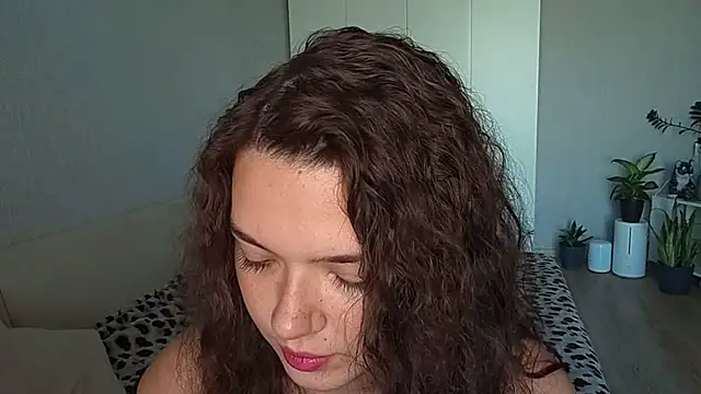 Snapshot of Vicki_queen chatting on June 30, 2026, 5:07 am Vicki queen online show from June 30, 2026, 5:07 am
