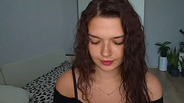 Snapshot of Vicki_queen chatting on July 8, 2026, 5:19 am Vicki queen online show from July 8, 2026, 5:19 am