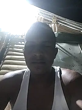 Snapshot of luis391986 chatting on May 19, 2026, 1:56 am luis391986 online show from May 19, 2026, 1:56 am