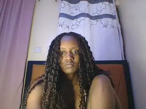 Snapshot of Ellaa_doll chatting on July 9, 2026, 1:28 am Ellaa doll online show from July 9, 2026, 1:28 am