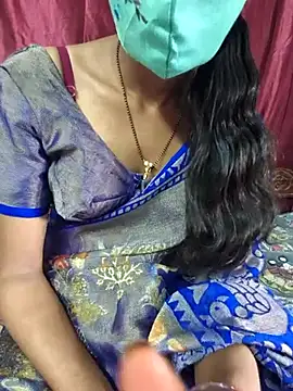 Snapshot of reshma124 chatting on July 15, 2026, 9:05 am reshma124 online show from July 15, 2026, 9:05 am