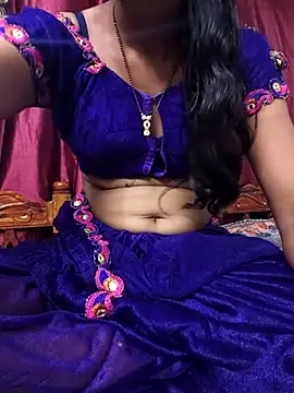Snapshot of reshma124 chatting on July 23, 2026, 1:19 pm reshma124 online show from July 23, 2026, 1:19 pm