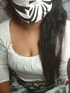 SonikaVerma online show from July 28, 2026, 5:26 am