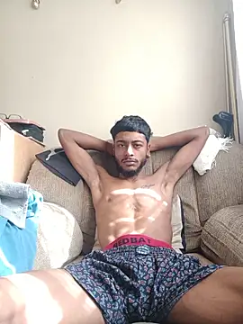 Snapshot of favoritepapi chatting on May 21, 2026, 8:23 am favoritepapi online show from May 21, 2026, 8:23 am