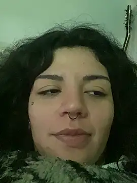 Snapshot of Greseli chatting on June 5, 2026, 9:31 pm Greseli online show from June 5, 2026, 9:31 pm