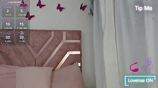 Snapshot of Angel-Hott_ chatting on June 27, 2026, 3:45 am Angel-Hott online show from June 27, 2026, 3:45 am
