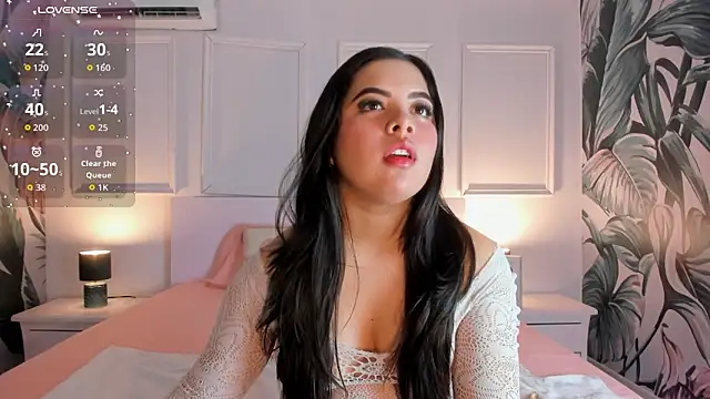 Isabella Rios  online show from May 22, 2026, 12:25 pm
