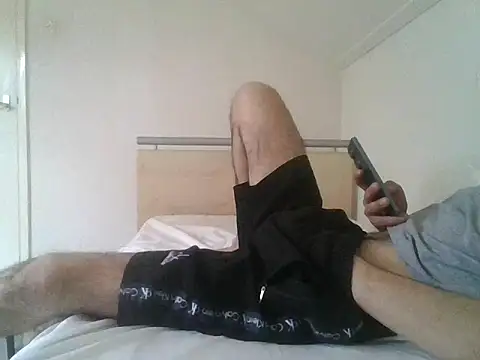 handsome- -7777 online show from May 20, 2026, 12:13 pm