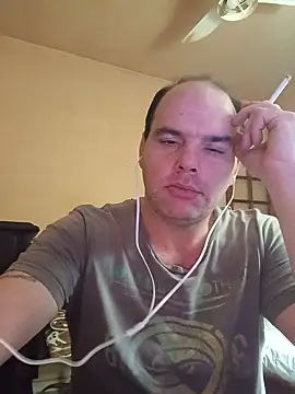 Safado700 online show from May 20, 2026, 5:48 am