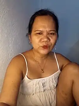 Snapshot of missLiLy07 chatting on May 20, 2026, 1:30 pm missLiLy07 online show from May 20, 2026, 1:30 pm