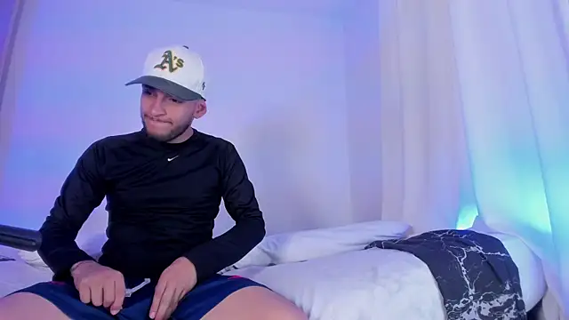  Kevin xxx online show from November 22, 2025, 9:13 pm