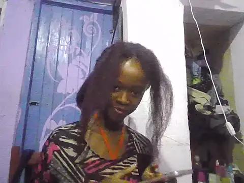 Snapshot of Dark_chocolatepythia chatting on June 24, 2026, 11:24 pm Dark chocolatepythia online show from June 24, 2026, 11:24 pm