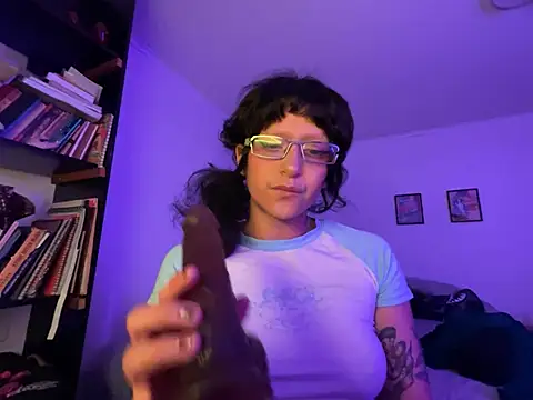 zoe secrets online show from June 6, 2026, 3:56 am
