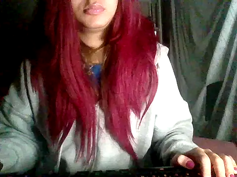 Snapshot of moraninha chatting on June 17, 2026, 1:49 am moraninha online show from June 17, 2026, 1:49 am