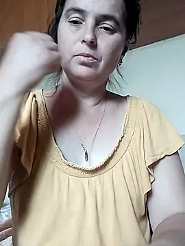 Snapshot of AniaCool77 chatting on July 7, 2026, 9:02 am AniaCool77 online show from July 7, 2026, 9:02 am
