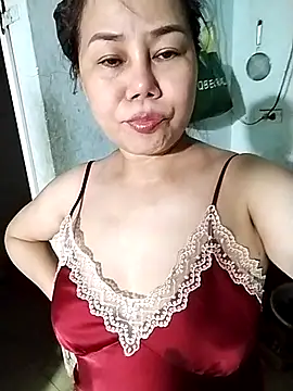 Snapshot of Nannalo chatting on July 5, 2026, 4:25 pm Nannalo online show from July 5, 2026, 4:25 pm