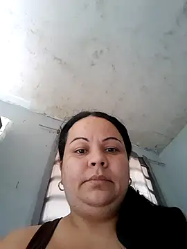 Snapshot of Latimida chatting on August 8, 2026, 1:40 pm Latimida online show from August 8, 2026, 1:40 pm