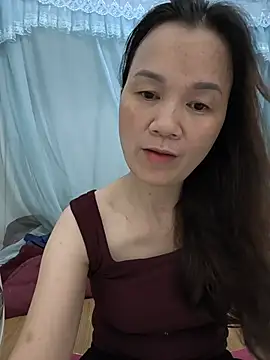 Snapshot of Lye_lovely chatting on July 14, 2026, 2:01 pm Lye lovely online show from July 14, 2026, 2:01 pm