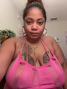 Snapshot of lovelyheather chatting on June 20, 2026, 12:21 pm lovelyheather online show from June 20, 2026, 12:21 pm