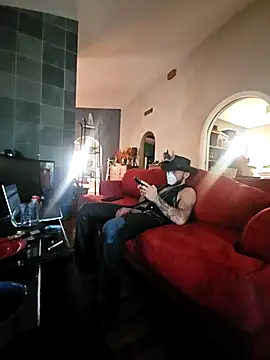 Snapshot of Clevername90 chatting on October 1, 2025, 6:56 pm Clevername90 online show from October 1, 2025, 6:56 pm