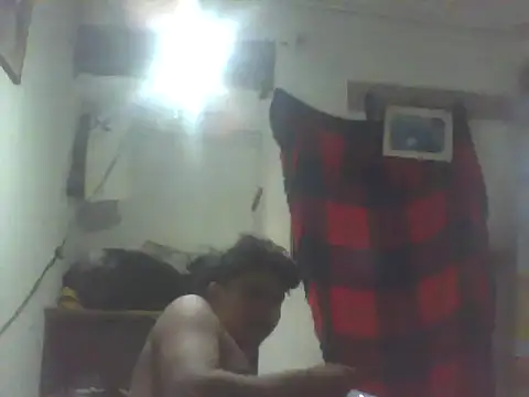 Snapshot of Tromg228 chatting on May 21, 2026, 5:54 pm Tromg228 online show from May 21, 2026, 5:54 pm
