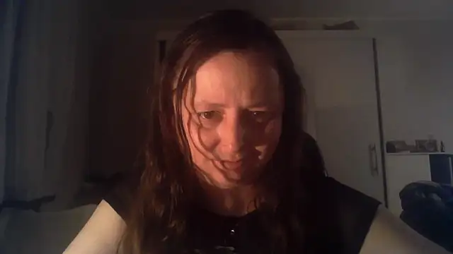 Snapshot of TaylorLovely chatting on June 16, 2026, 8:09 pm TaylorLovely online show from June 16, 2026, 8:09 pm