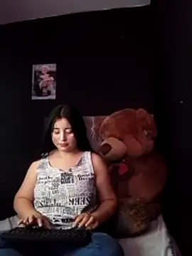 Andreynayoana 18 online show from May 21, 2026, 7:44 pm