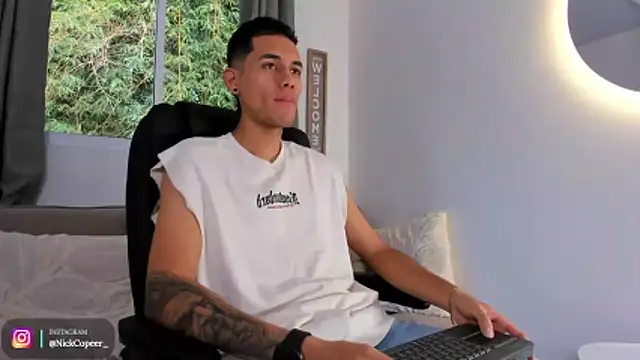 Snapshot of NickCopeer_ chatting on June 10, 2026, 12:39 pm NickCopeer online show from June 10, 2026, 12:39 pm