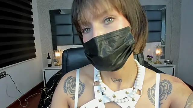Snapshot of Mrs_Regina_clk chatting on July 17, 2026, 7:55 pm Mrs Regina clk online show from July 17, 2026, 7:55 pm