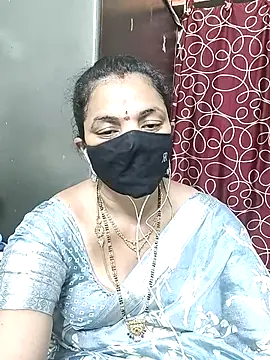 Snapshot of Leela_555 chatting on July 16, 2026, 10:45 am Leela 555 online show from July 16, 2026, 10:45 am