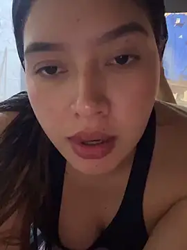 Snapshot of LuxuryCoupleX chatting on May 23, 2026, 10:09 pm LuxuryCoupleX online show from May 23, 2026, 10:09 pm