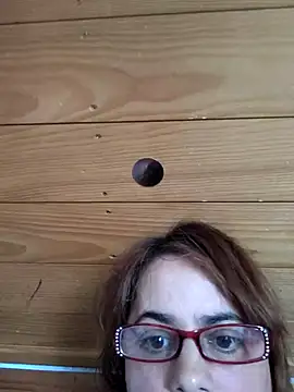 Snapshot of darkellie chatting on May 22, 2026, 12:58 pm darkellie online show from May 22, 2026, 12:58 pm