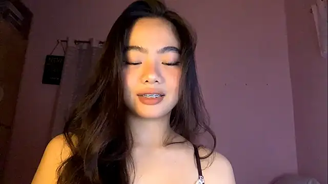 EnchantingEscalade online show from May 22, 2026, 6:28 pm