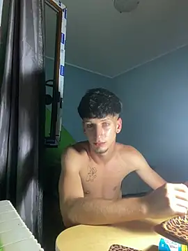 Leonardo0606 online show from July 28, 2026, 7:39 pm