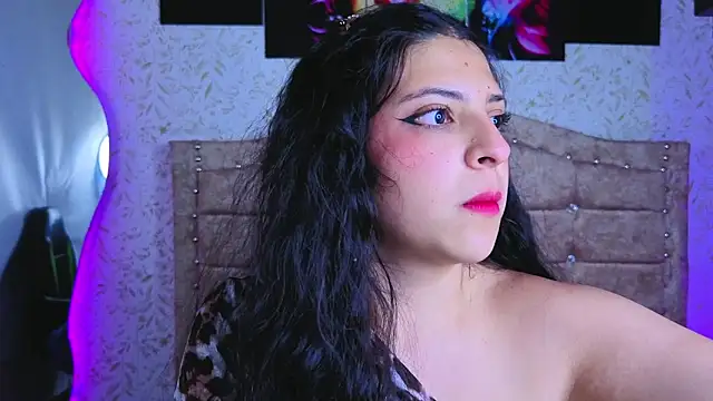 Snapshot of mily_x chatting on June 12, 2026, 3:48 am mily x online show from June 12, 2026, 3:48 am